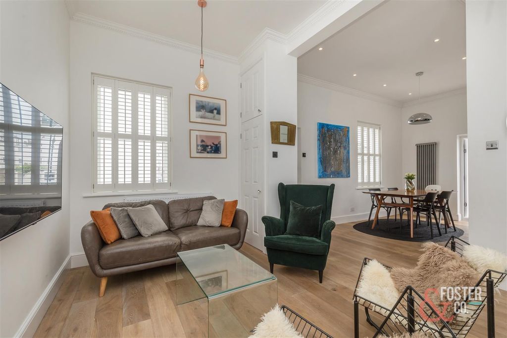 Property photo 2 of 19 Rock Grove 16-15.Jpg