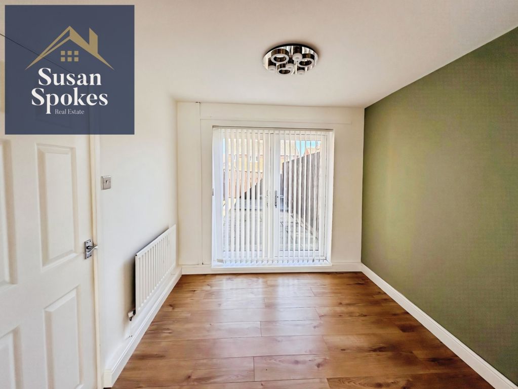 Property photo 3 of 12 Pbox-Img.Jpeg