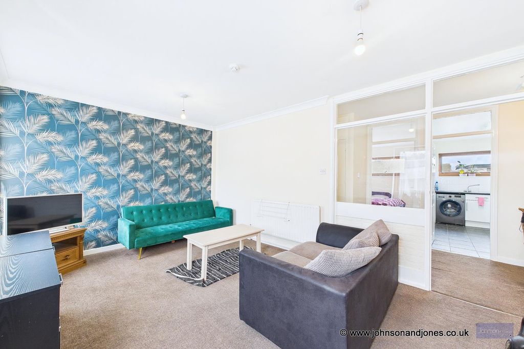 Property photo 2 of 11 2 Reception Room.Jpg
