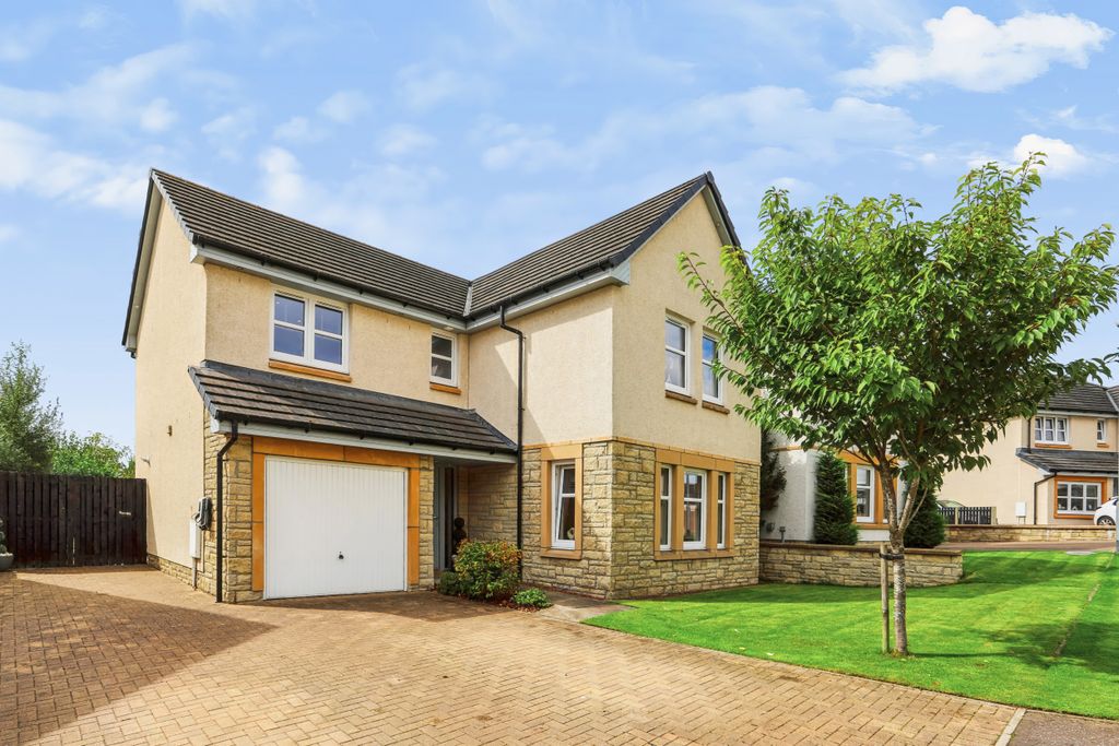 Property photo 1 of 51