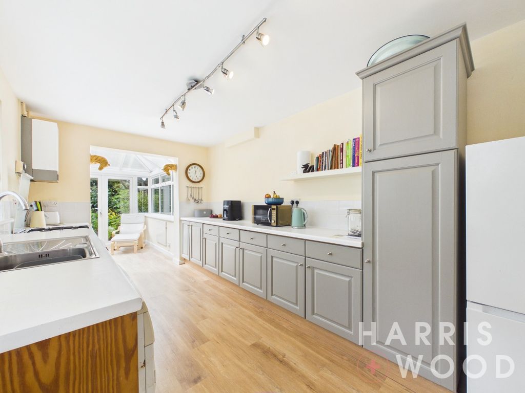 Property photo 2 of 24 5295774