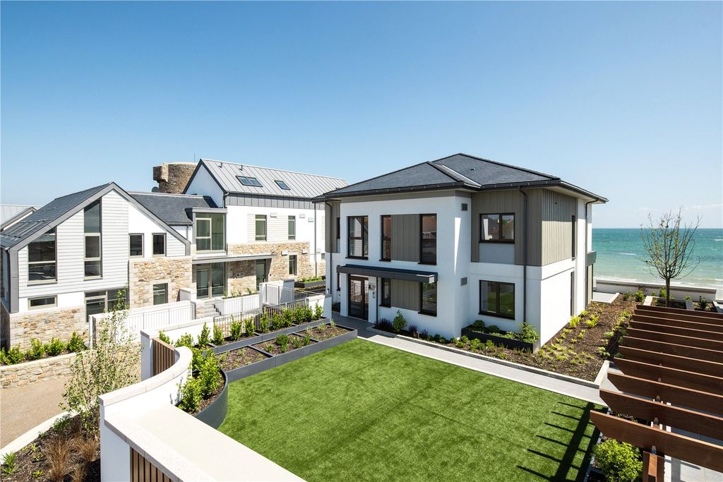 Additional image 6 of 2 bed flat for sale5 Conway House, The Waves, La Grande Route Des Sablons, Grouville, Jersey JE3