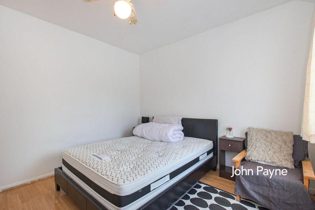 Property photo 3 of 10 Img_0107