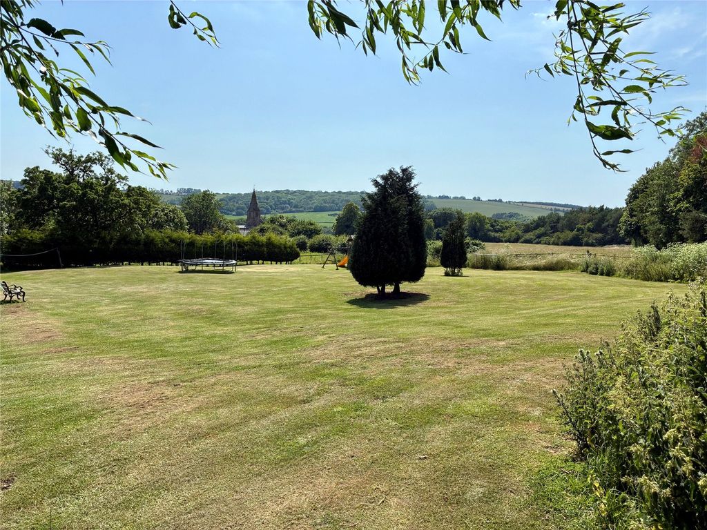Property photo 2 of 20 The Garden's View