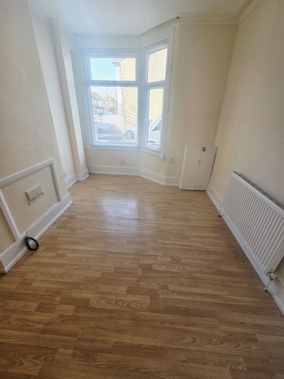 Property photo 3 of 15 Living Room