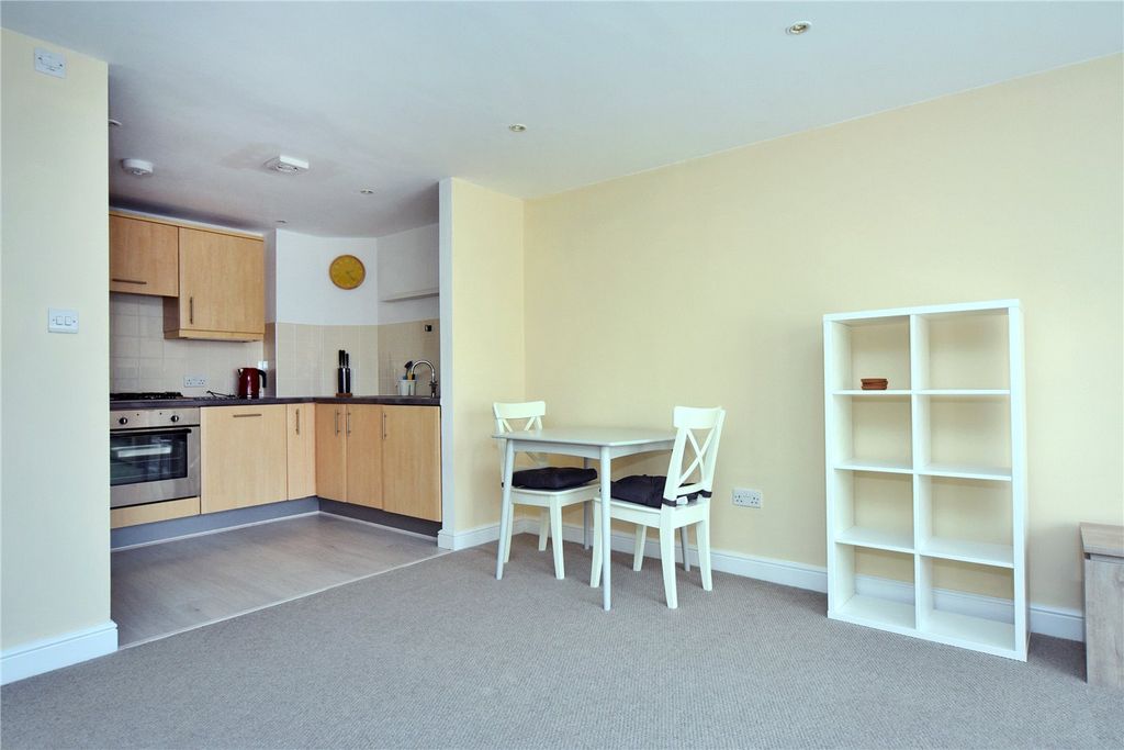 Property photo 2 of 8 Picture No. 09