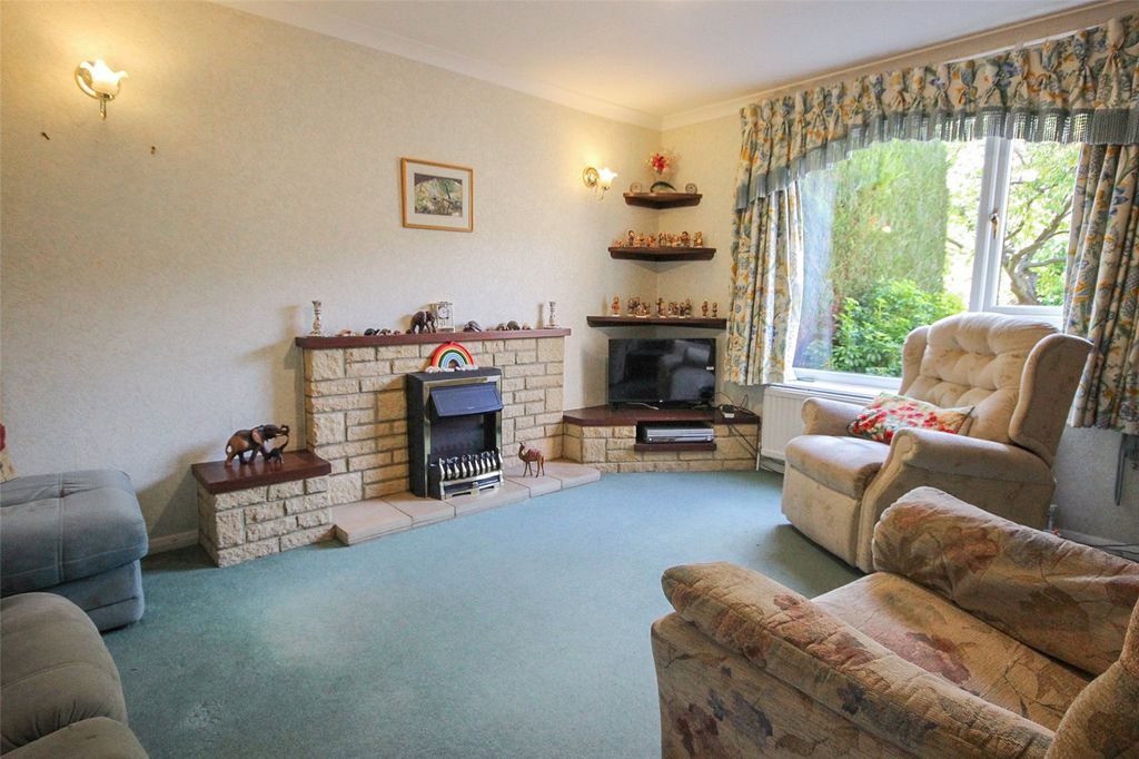 Property photo 3 of 19 Picture No. 16