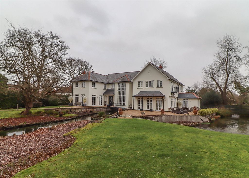 Property photo 2 of 43 Picture No. 46