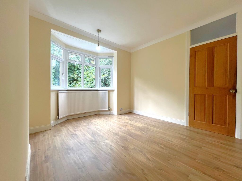 Property photo 3 of 10 Photo-2025-08-28-15-33-13