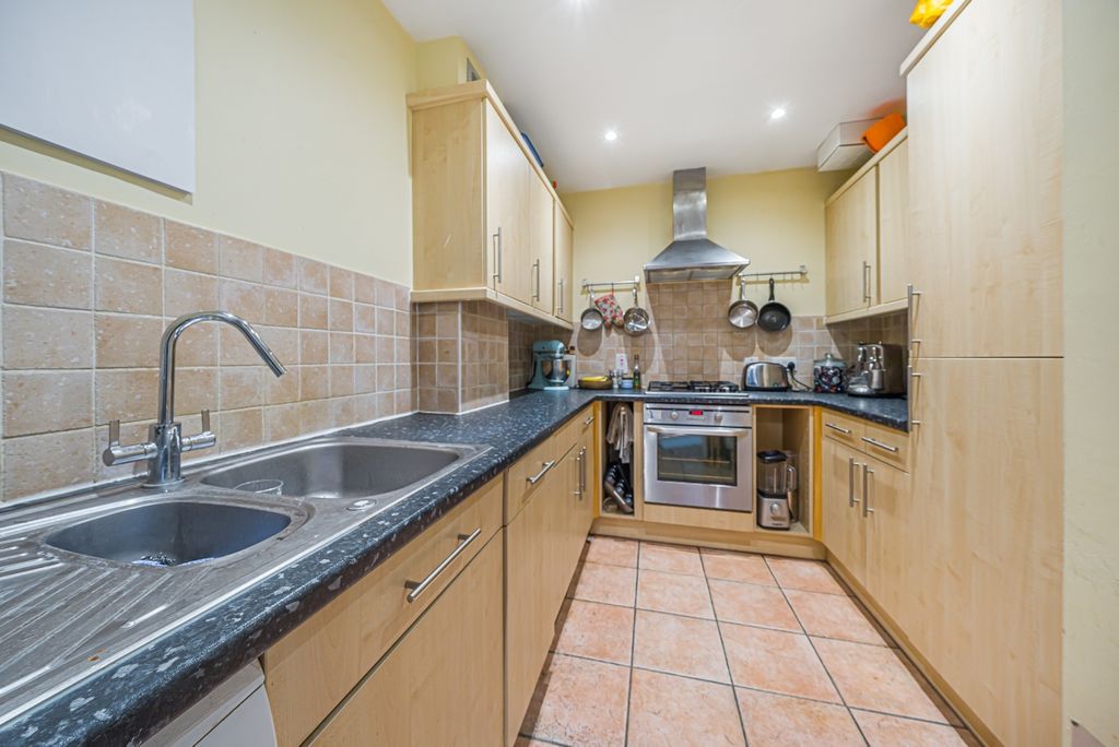 Property photo 3 of 10 954338 (3)