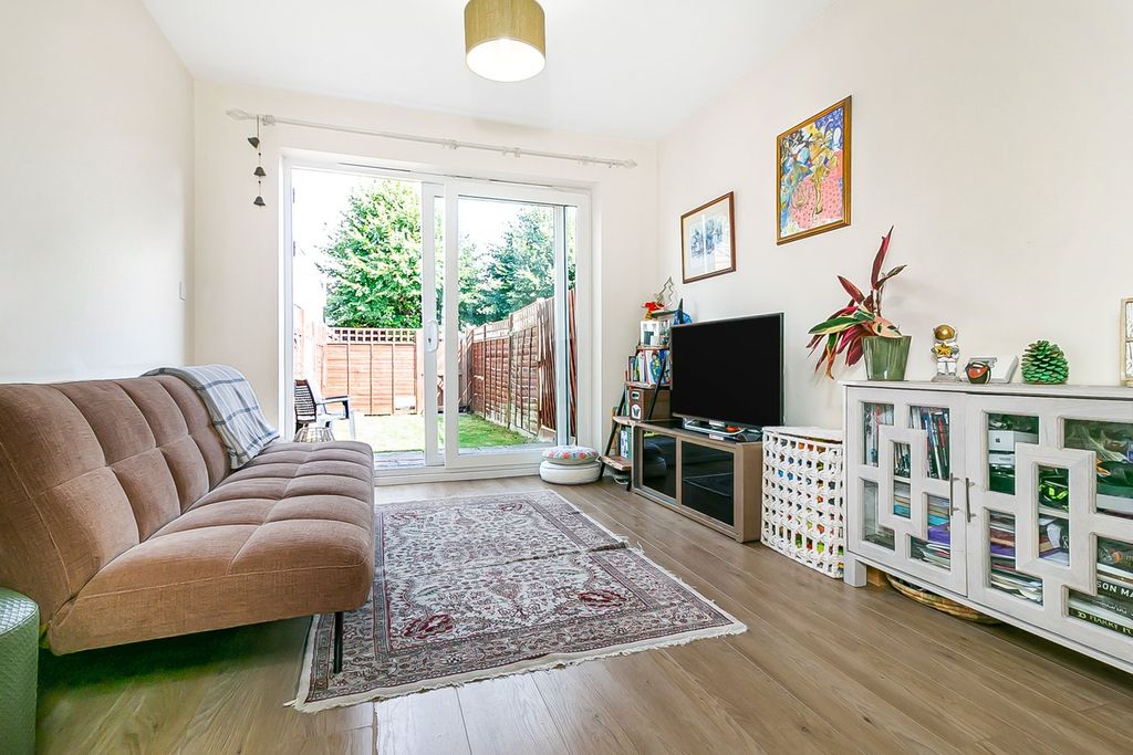 Property photo 3 of 12