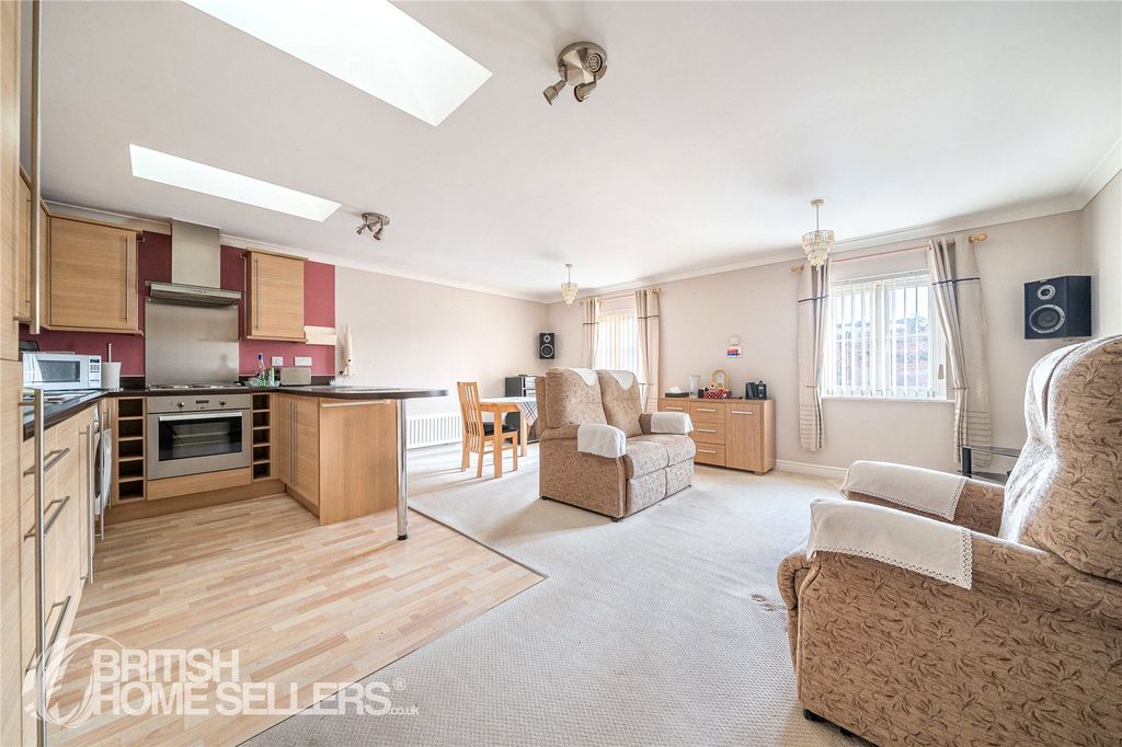 Property photo 2 of 19 Picture No. 03