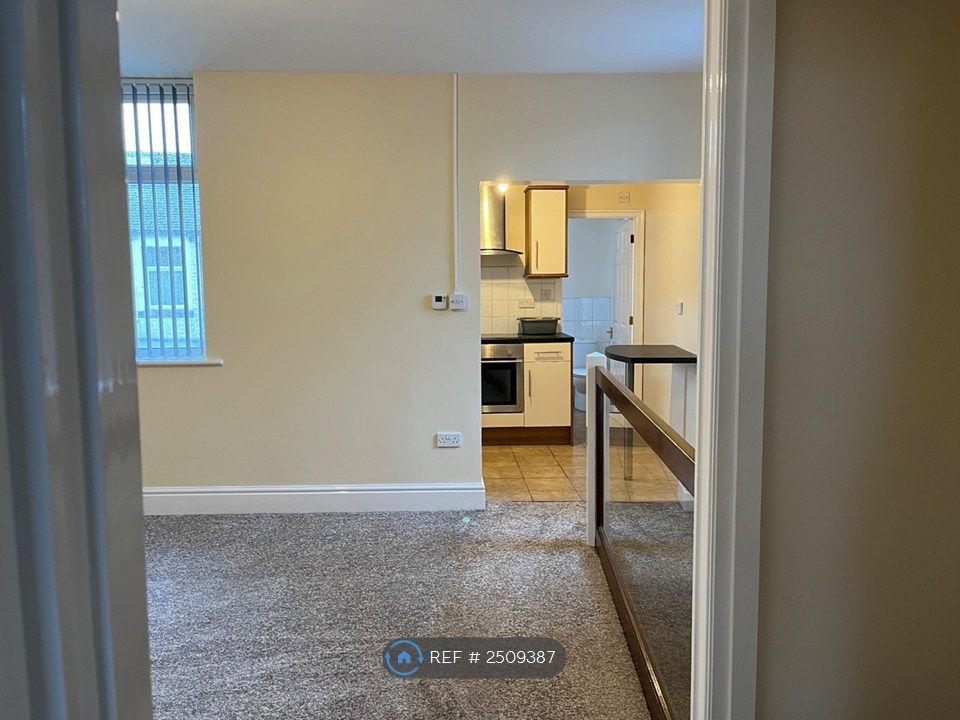 Property photo 1 of 9 Lounge Looking At Kitchen