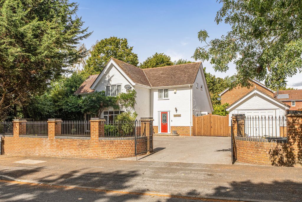 Property photo 1 of 22