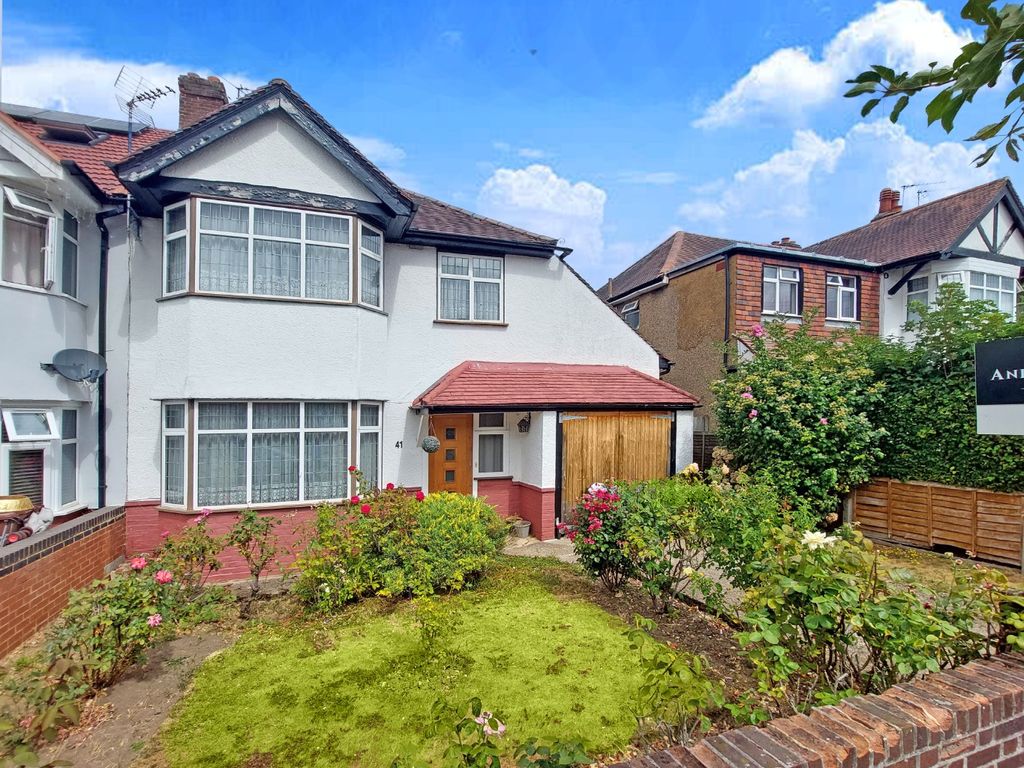 Property photo 1 of 16 5501590