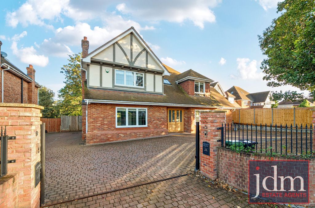 Property photo 3 of 11 3Fb1Ed7d-344d-4Bf...