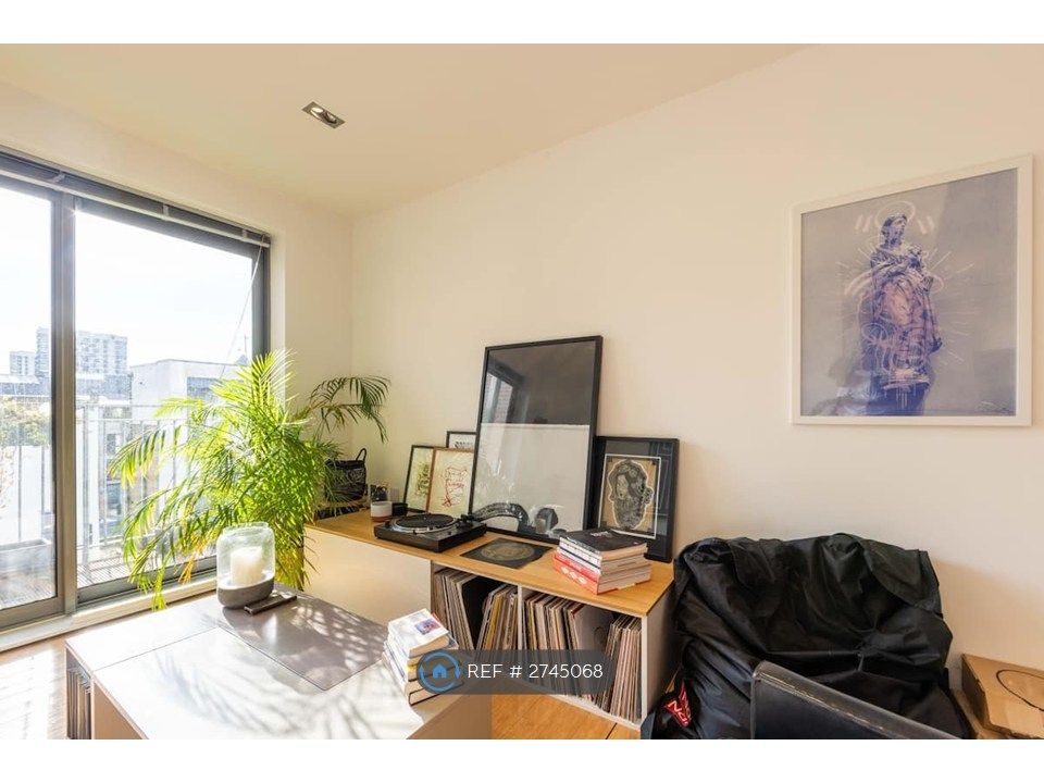 Property photo 3 of 34