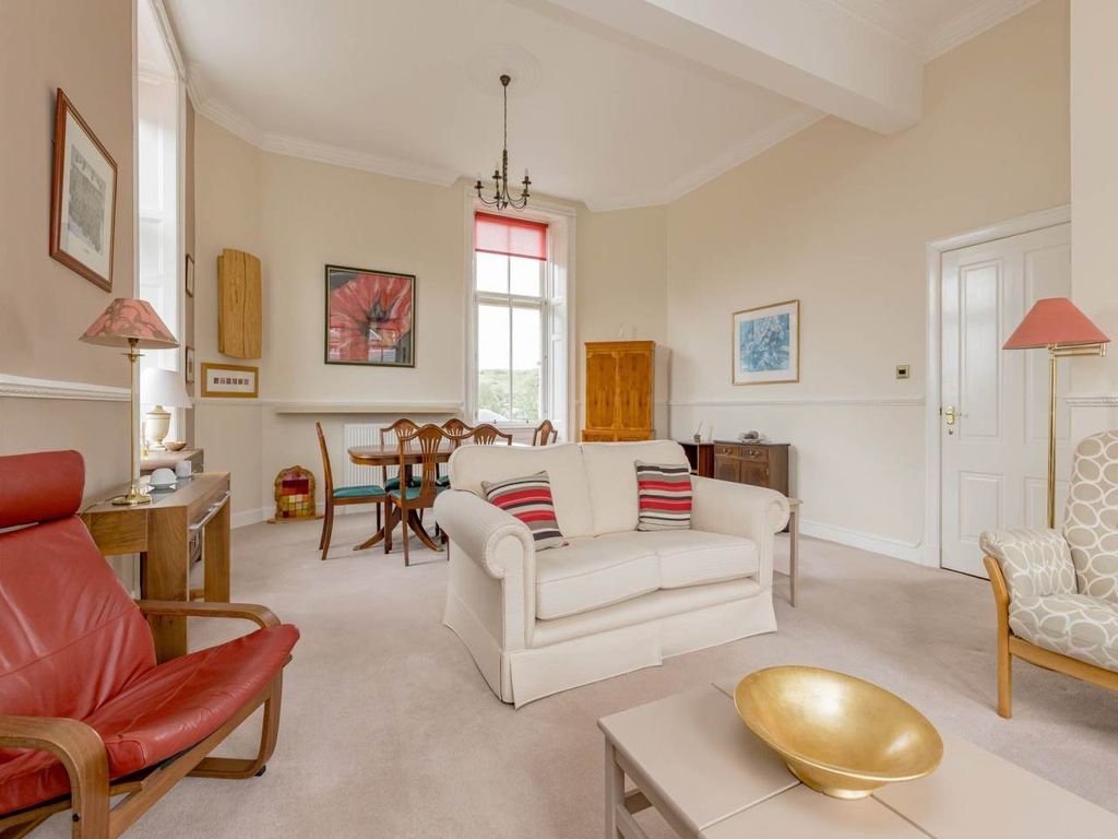 Property photo 3 of 17 79182_Esdaileb-005