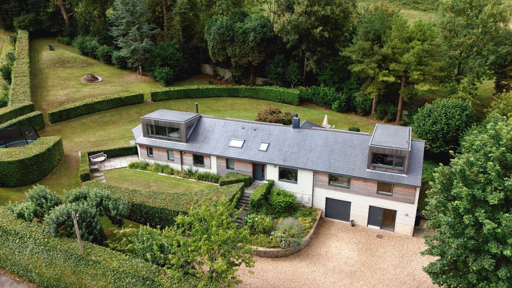Property photo 1 of 18
