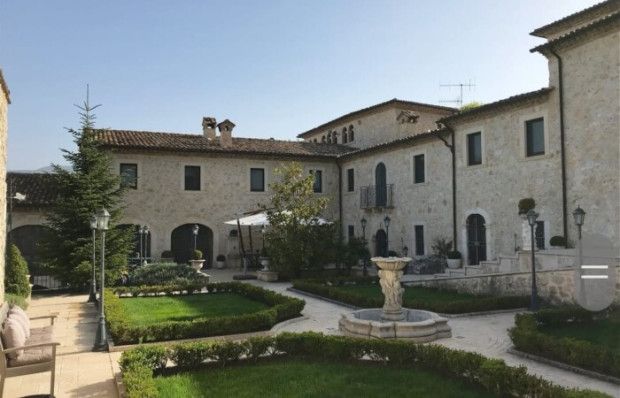 Property photo 2 of 20