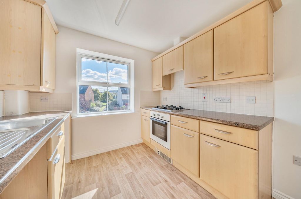 Additional image 16 of 3 bed flat for salePopham Close, Tiverton, Devon EX16