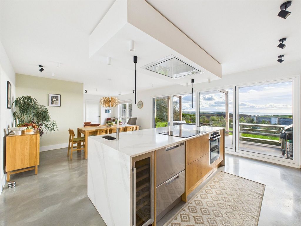 Property photo 3 of 25 Picture No. 08