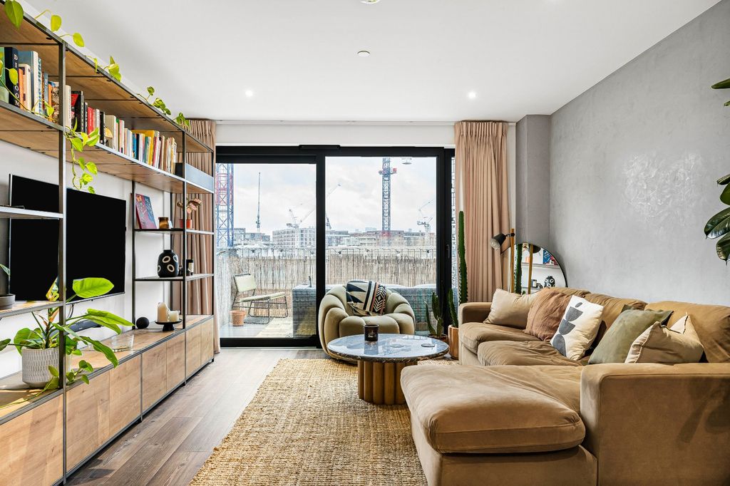 Property photo 1 of 14 Open Plan Living