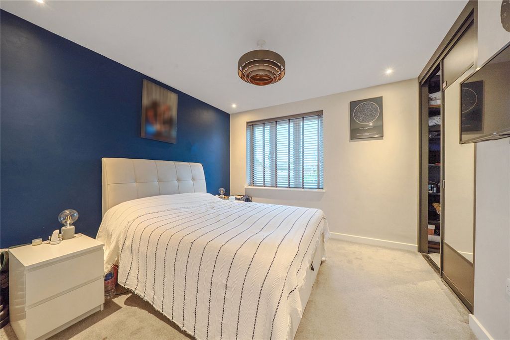 Property photo 3 of 14 Picture No. 02