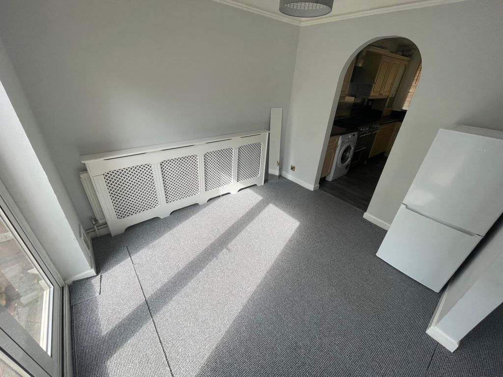 Property photo 2 of 13 Gallery