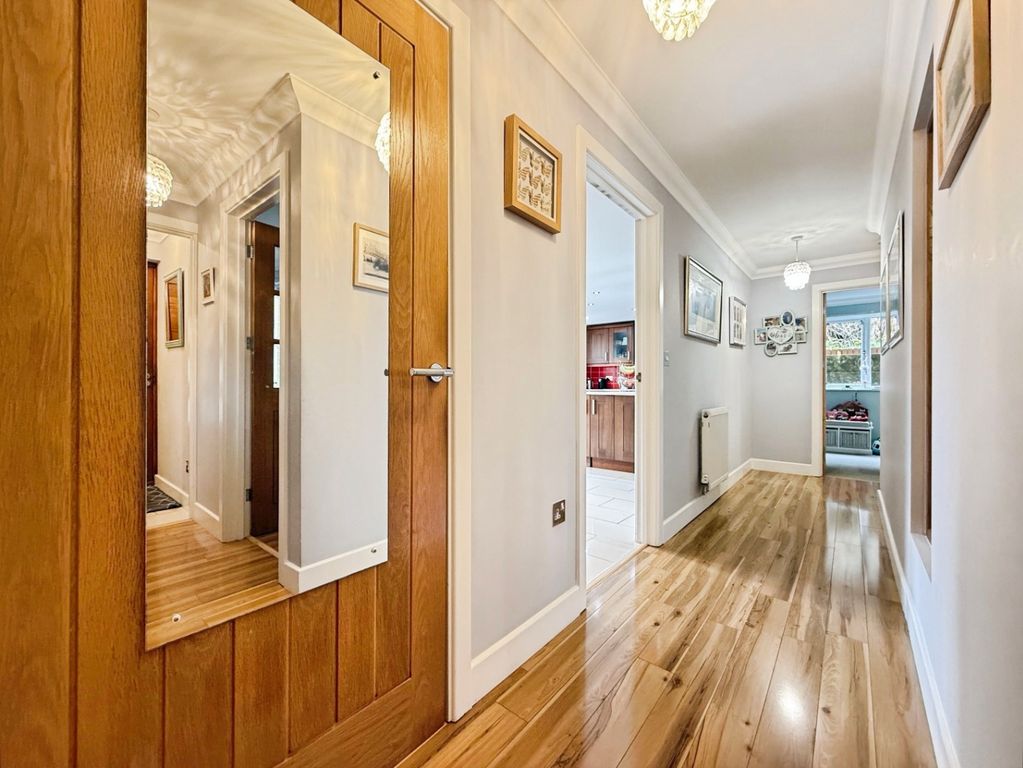 Property photo 3 of 32 4860255