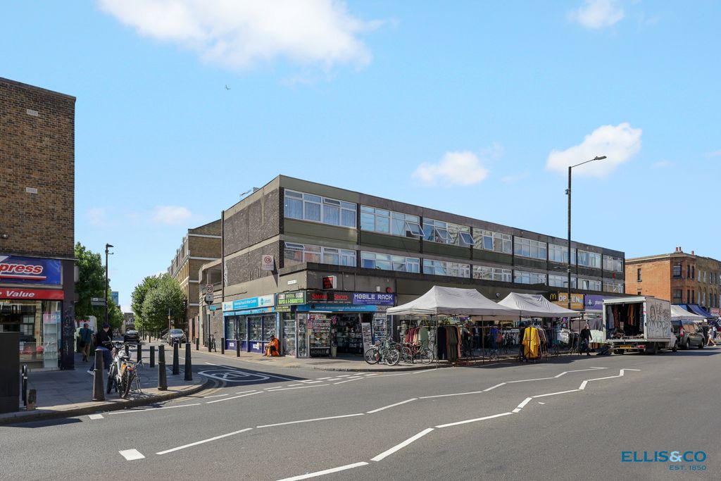 Property photo 3 of 9 Picture No. 11