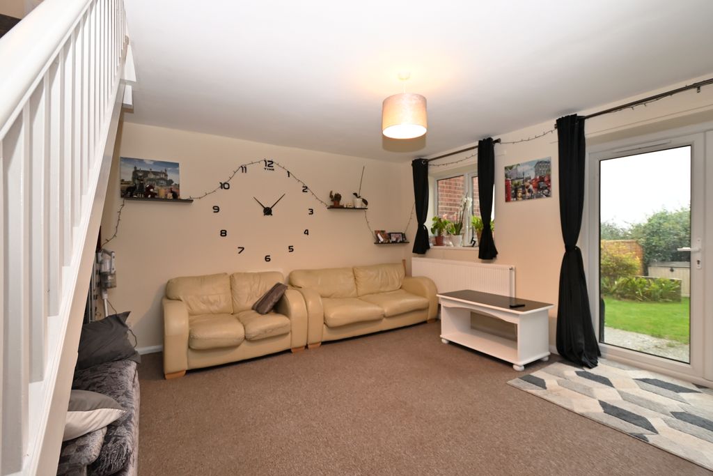 Property photo 2 of 5