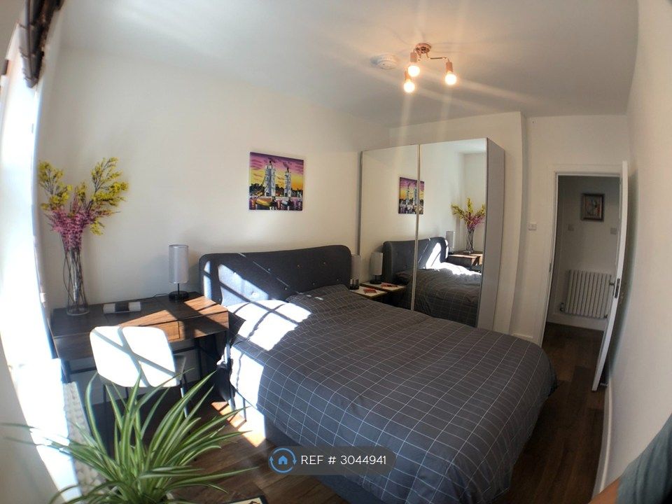 Property photo 3 of 22 Bedroom 1
