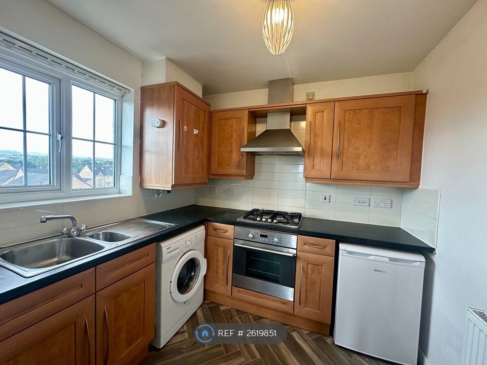 Property photo 2 of 13