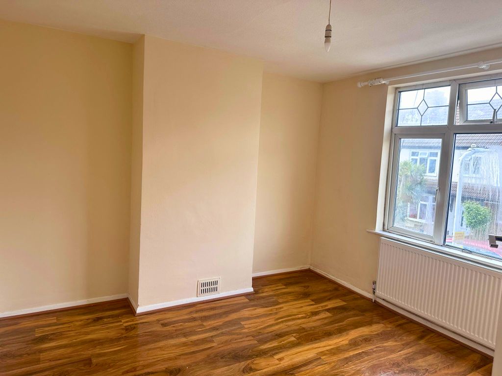 Property photo 3 of 7 Bedroom 2