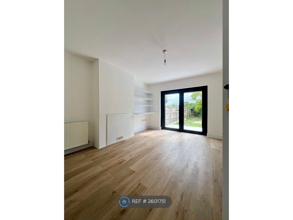 Property photo 3 of 10 Lounge/Diner With Garden Access...