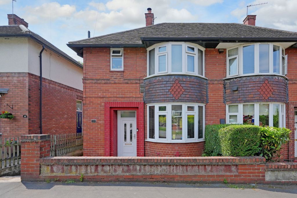 Property photo 1 of 13