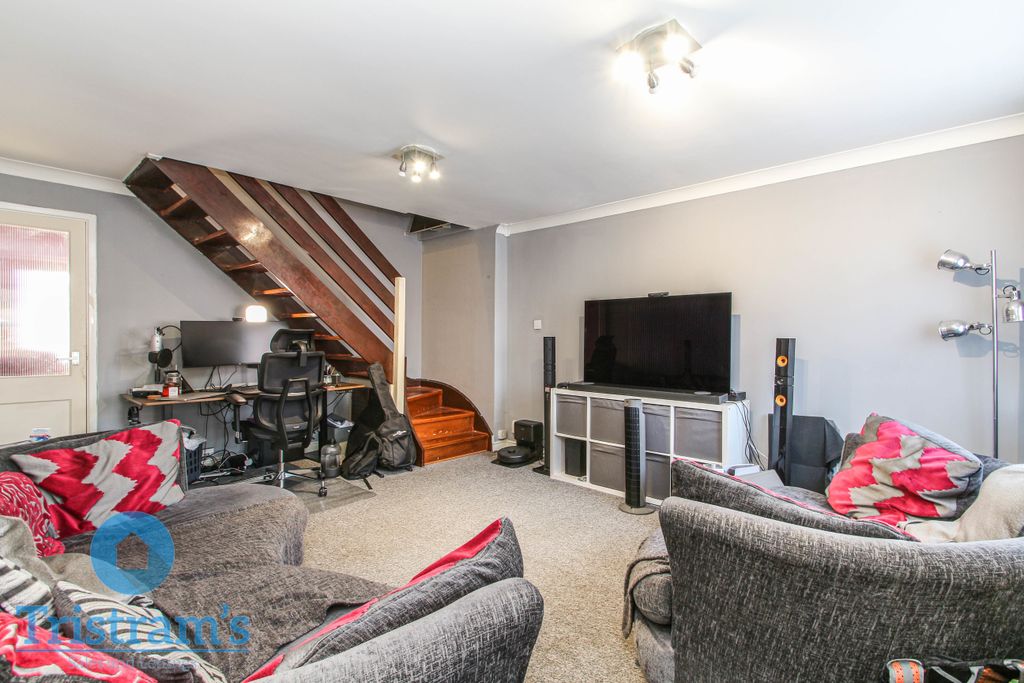 Property photo 2 of 20 Img_0879
