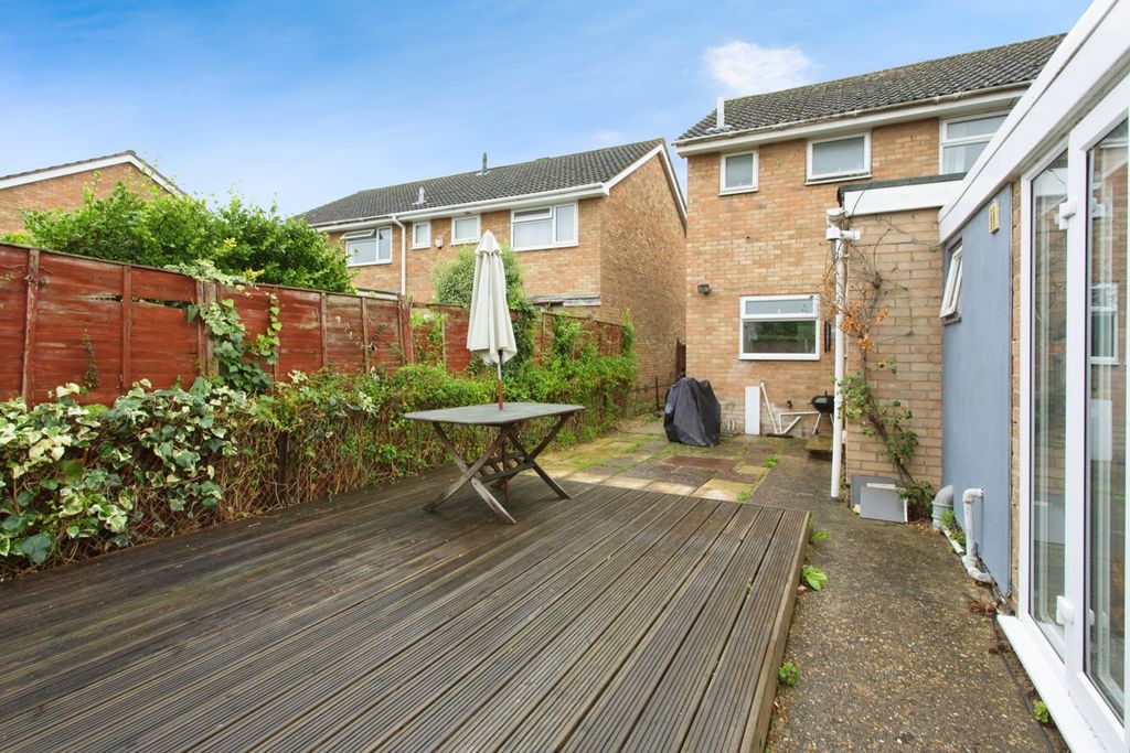 Property photo 2 of 16 Photo