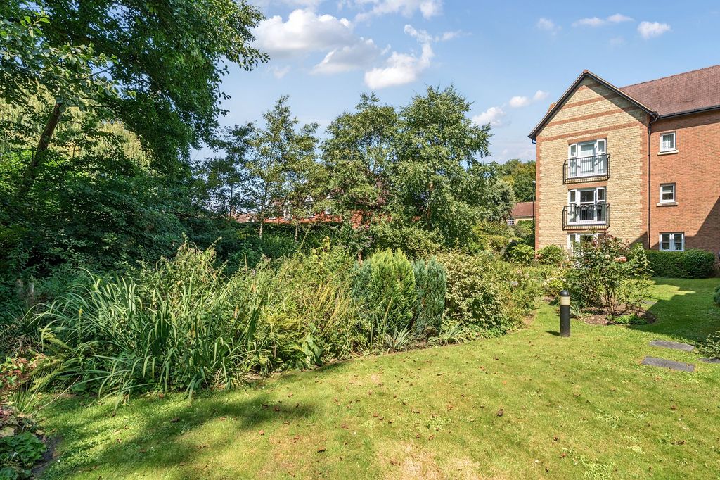 Property photo 2 of 14