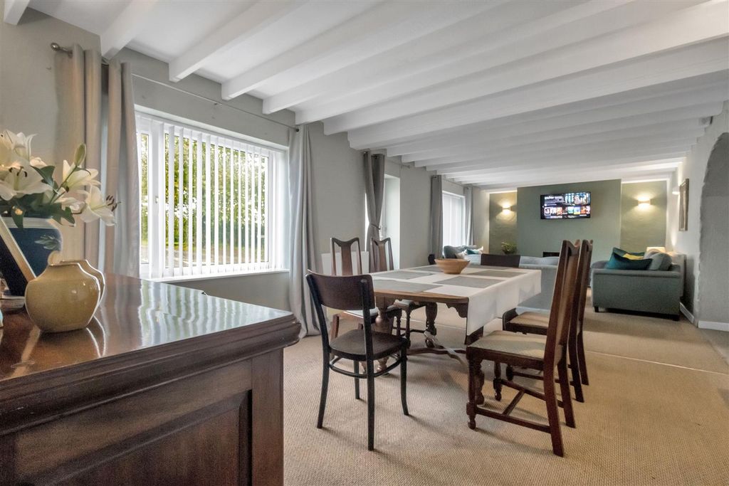 Property photo 2 of 16 Ff0c2A48.Jpg