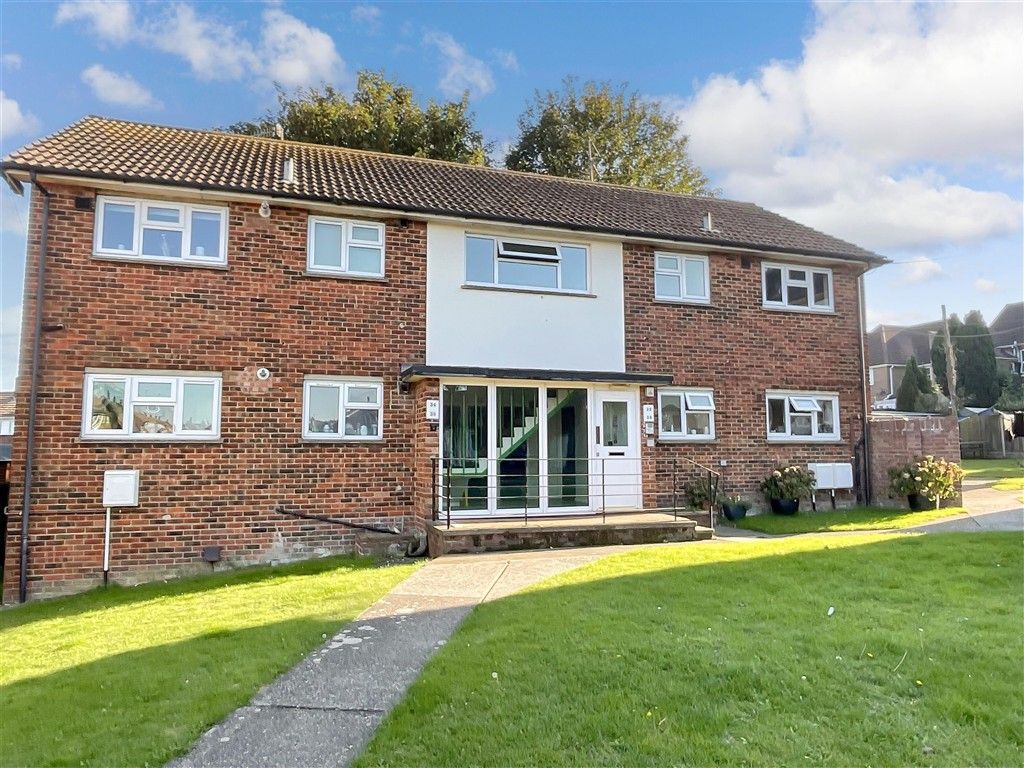 Property photo 2 of 5 Front