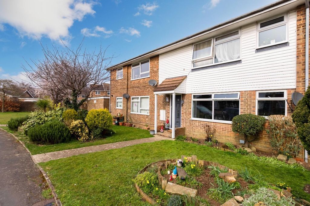 Property photo 1 of 15 Truleigh Court-16.Jpg