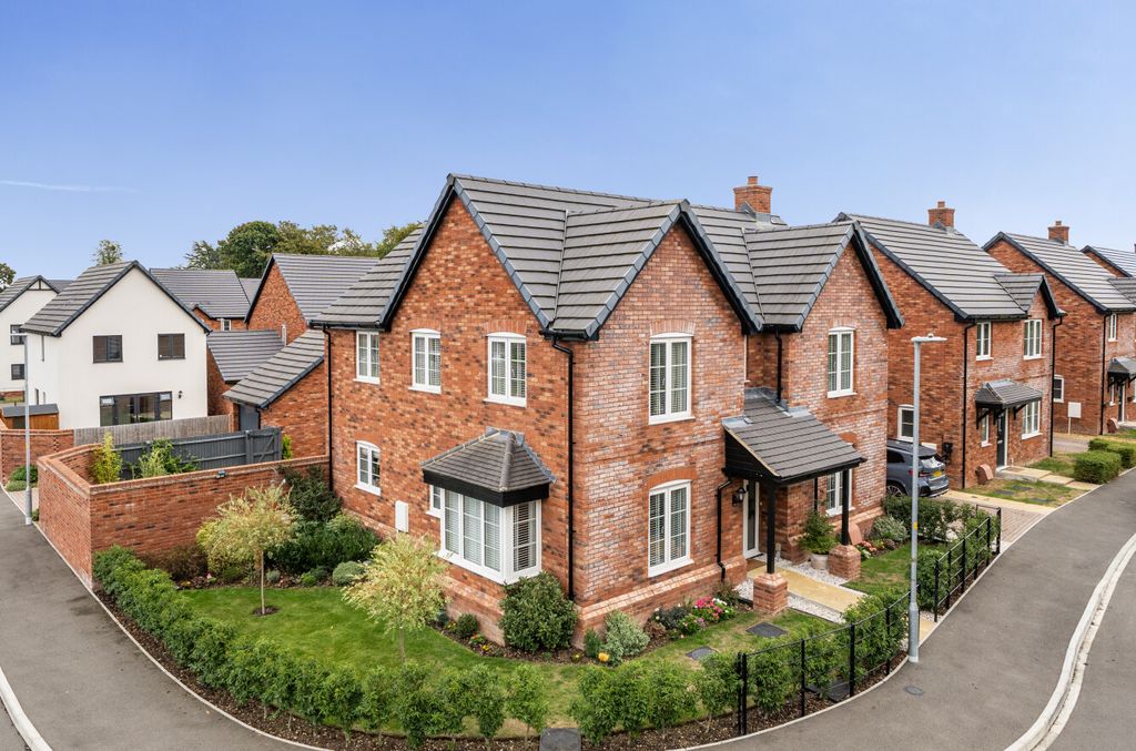 Property photo 1 of 29 15211102