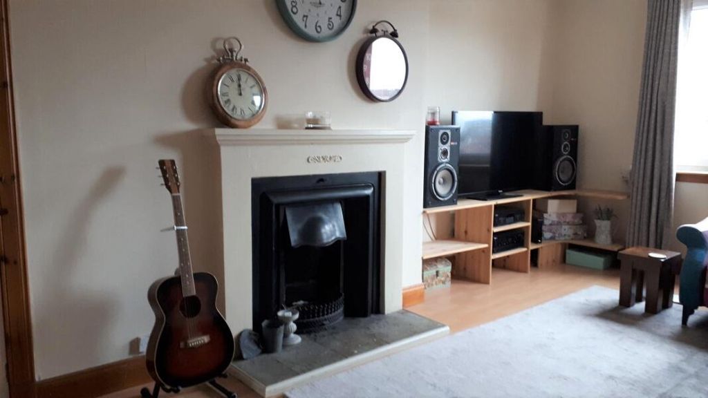 Property photo 2 of 10 01_109.Jpg