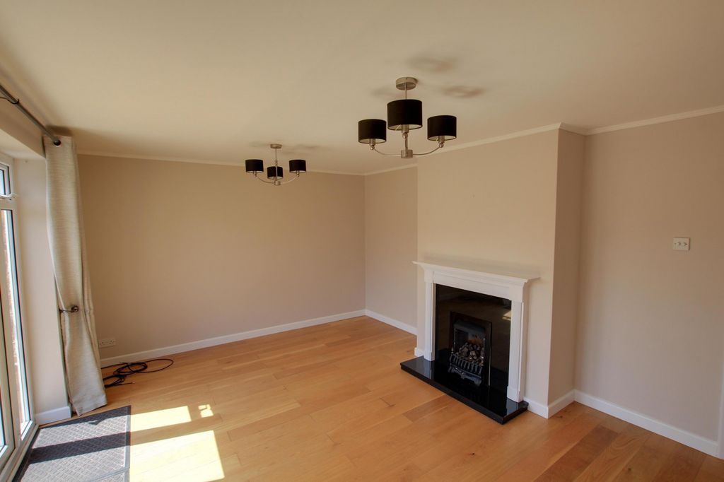 Property photo 2 of 8 Living Area