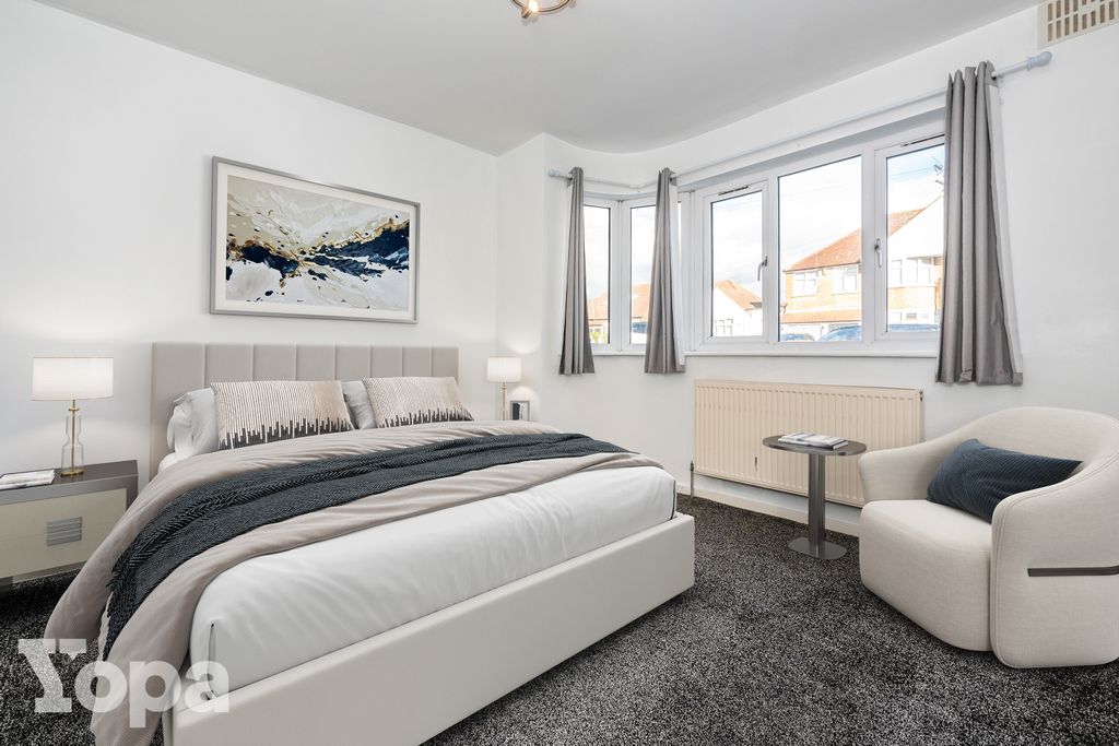 Property photo 3 of 13 Photo #3