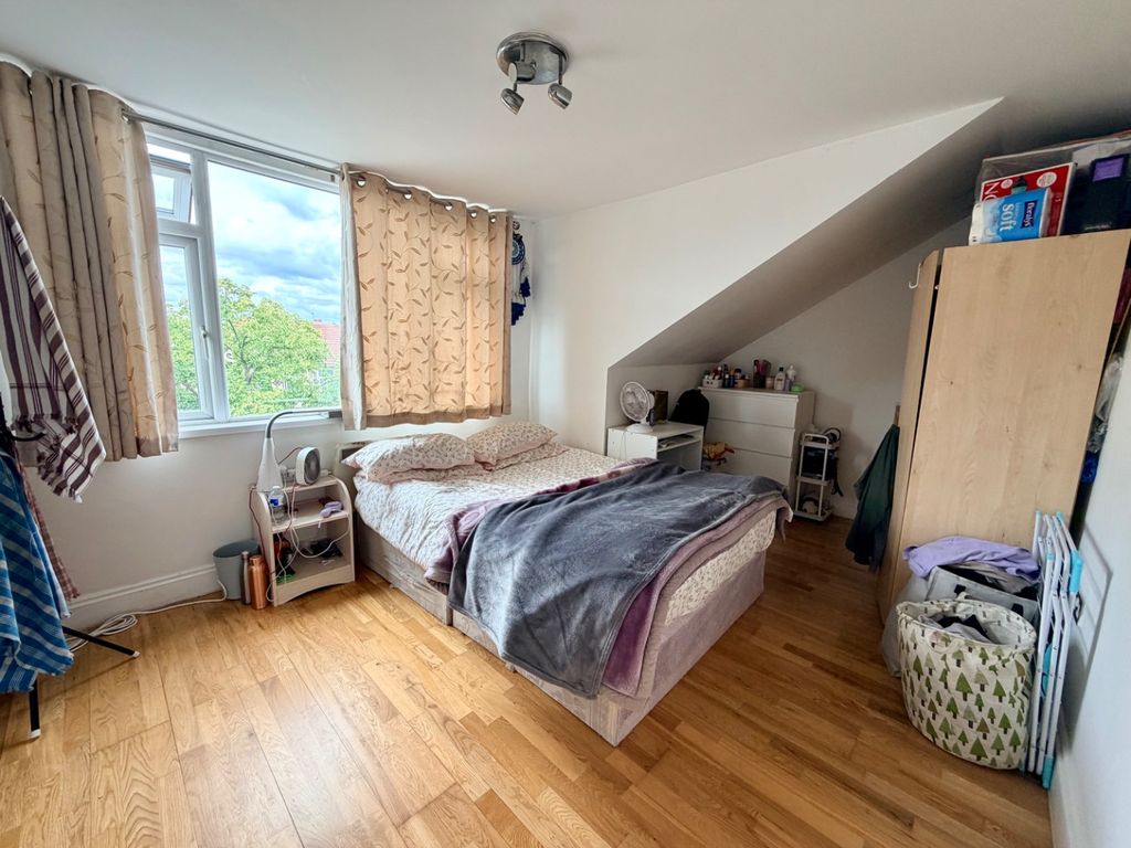 Property photo 2 of 6 5262281