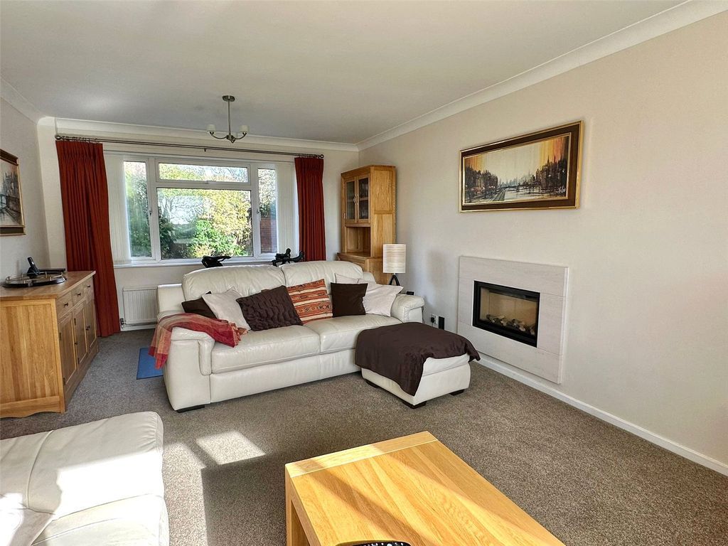 Property photo 3 of 20 Picture No. 27