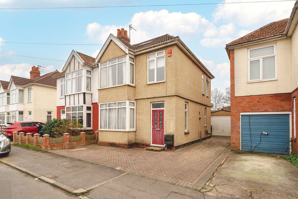 Property photo 3 of 29 25